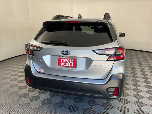 Ice Silver Metallic 2021 Subaru Outback Premium