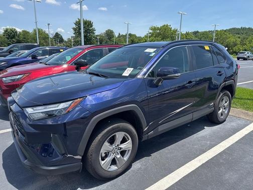 2024 Toyota RAV4 Hybrid XLE