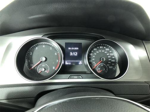 2016 Volkswagen Golf SportWagen TSI S 4-Door