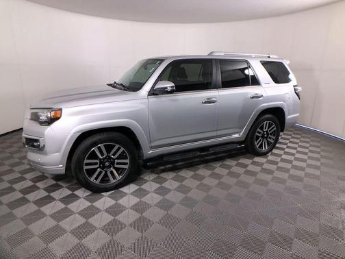 Classic Silver Metallic 2018 Toyota 4Runner Limited