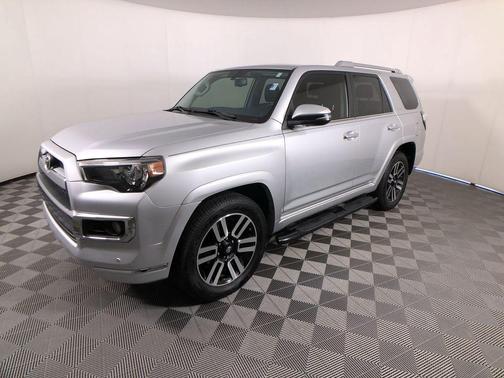 Classic Silver Metallic 2018 Toyota 4Runner Limited