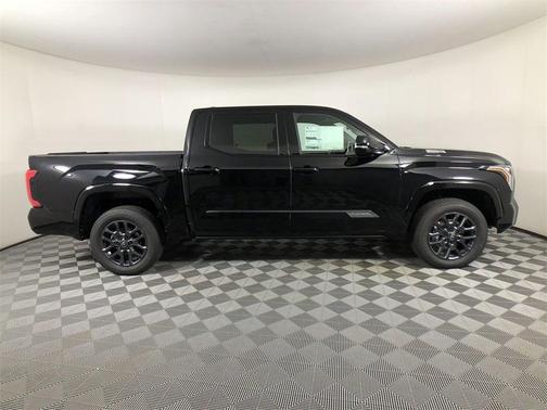2025 Toyota Tundra Hybrid Platinum