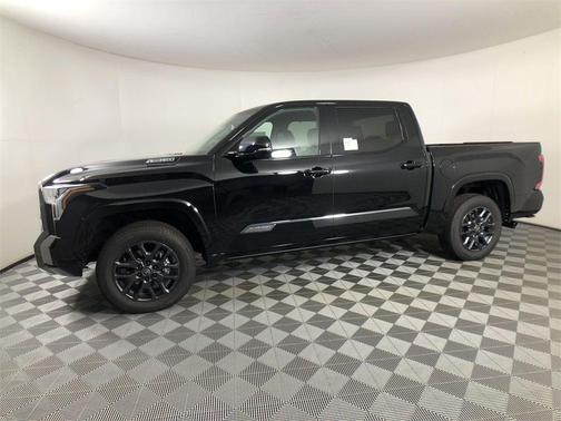 2025 Toyota Tundra Hybrid Platinum
