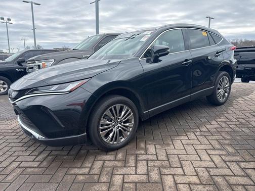 2024 Toyota Venza XLE