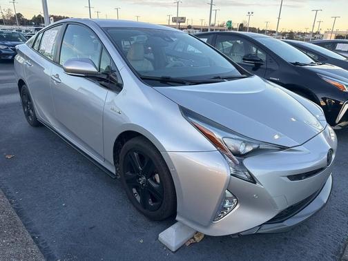 2018 Toyota Prius Four Touring