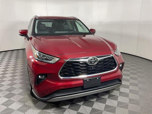 2023 Toyota Highlander Platinum