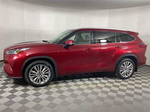 2023 Toyota Highlander Platinum