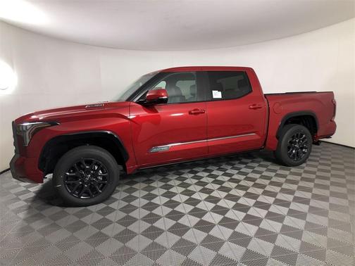 2025 Toyota Tundra Hybrid Platinum