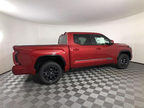 2025 Toyota Tundra Hybrid Platinum