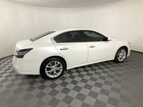 2014 Nissan Maxima S