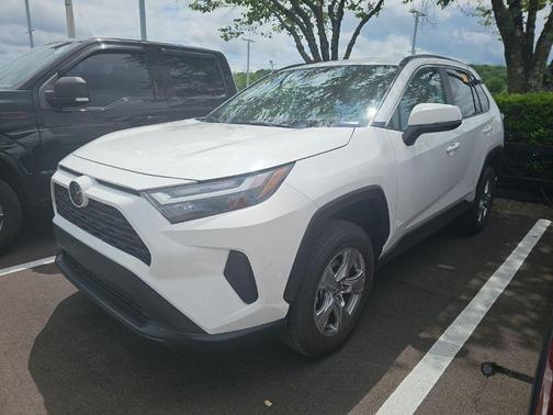 Ice 2024 Toyota RAV4 XLE