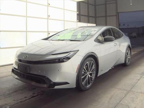 2025 Toyota Prius XLE