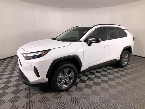 2025 Toyota RAV4 Hybrid LE