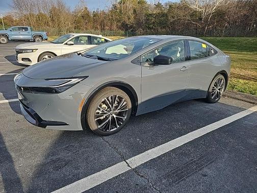 2024 Toyota Prius XLE