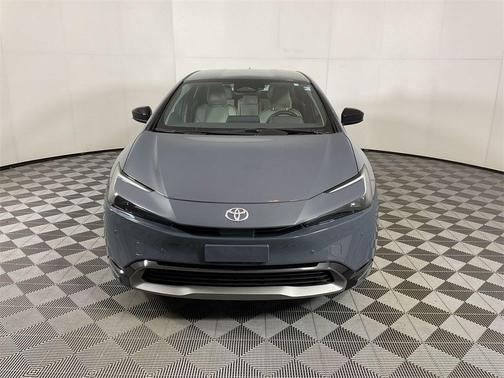 2024 Toyota Prius XLE