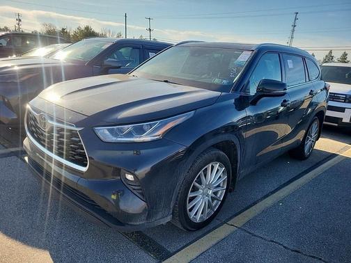 2022 Toyota Highlander Limited