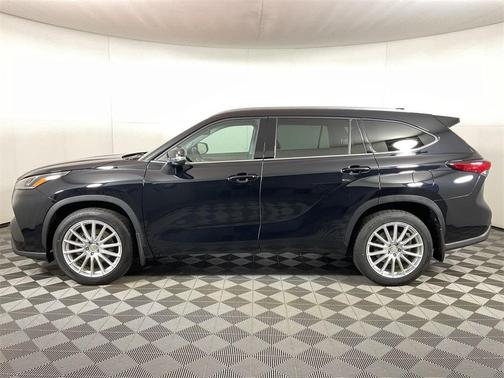 2022 Toyota Highlander Limited