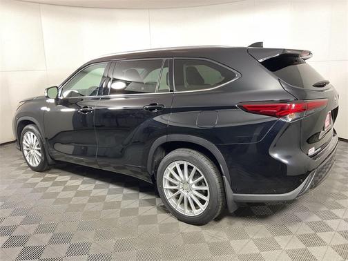 2022 Toyota Highlander Limited