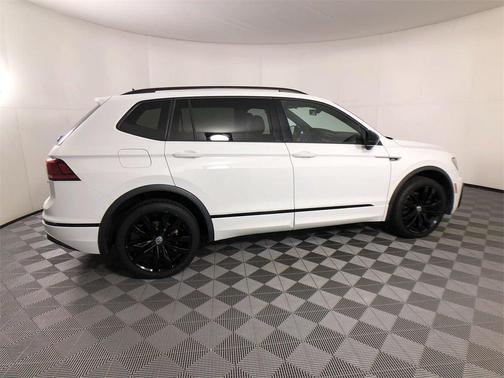 2021 Volkswagen Tiguan 2.0T SE R-Line Black