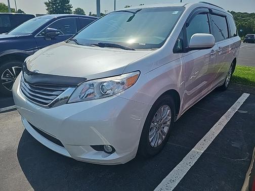 2015 Toyota Sienna XLE Premium