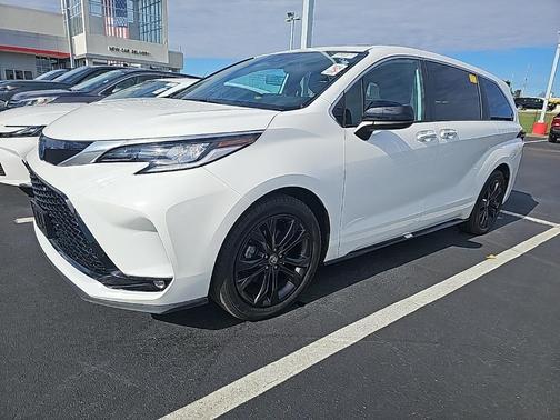 2023 Toyota Sienna XSE
