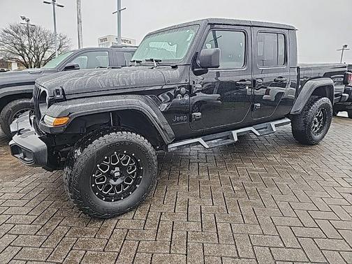 2022 Jeep Gladiator Sport