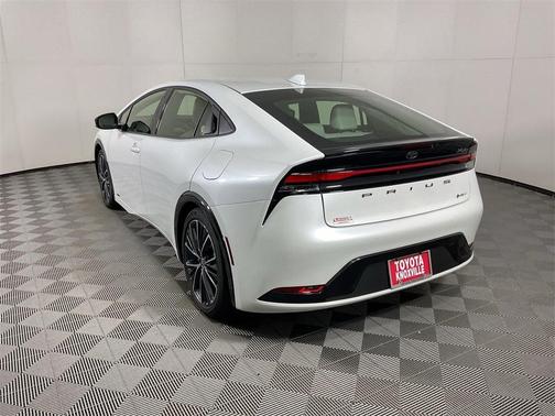 2024 Toyota Prius XLE