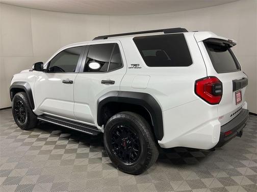 2025 Toyota 4Runner Hybrid TRD
