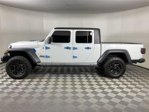 2020 Jeep Gladiator Sport