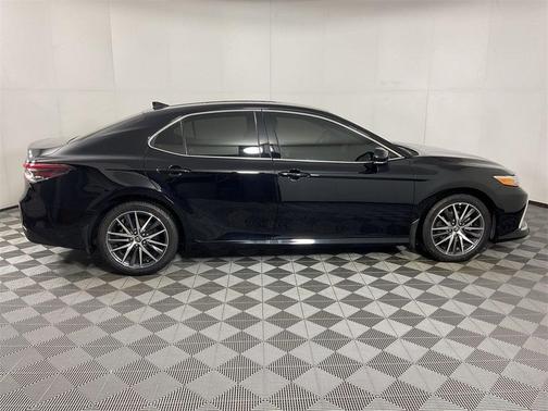 2024 Toyota Camry XLE