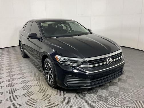 Deep Black Pearl Effect 2023 Volkswagen Jetta 1.5T S