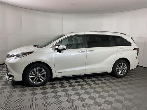 2021 Toyota Sienna Limited