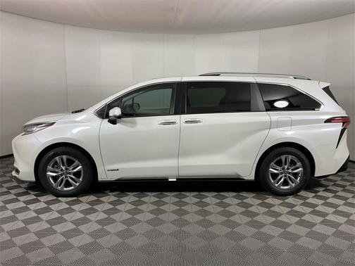 2021 Toyota Sienna Limited