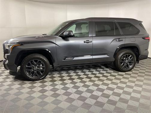 2024 Toyota Sequoia Platinum