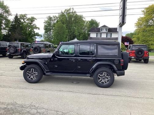 2025 Jeep Wrangler Sahara