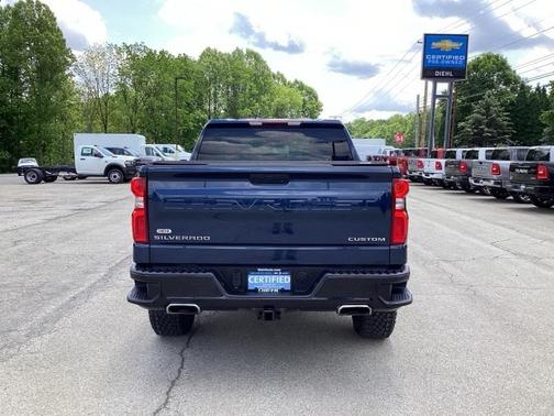 2022 Chevrolet Silverado 1500 Limited Custom Trail Boss