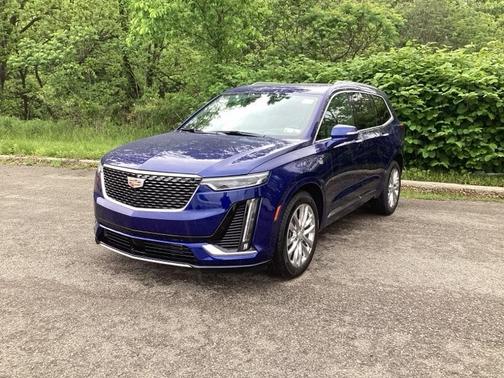 2025 Cadillac XT6 Premium Luxury AWD