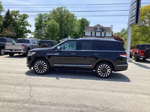 2023 Lincoln Navigator Black Label