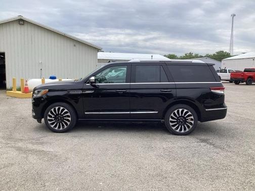 2023 Lincoln Navigator Black Label