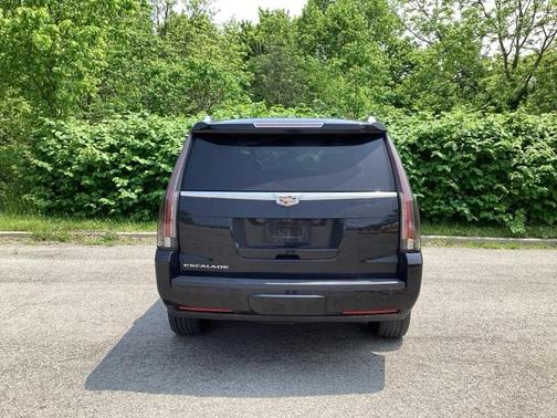 2020 Cadillac Escalade Premium Luxury