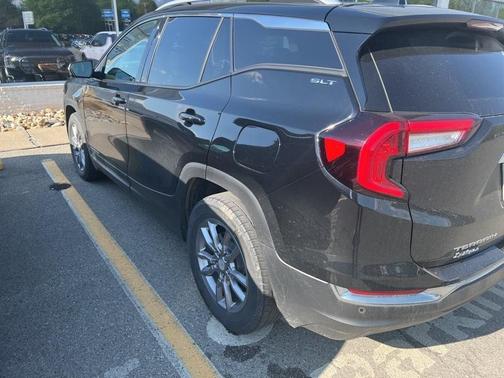 2022 GMC Terrain SLT