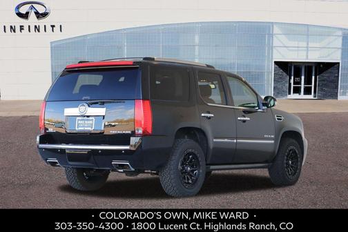 2014 Cadillac Escalade Platinum Edition