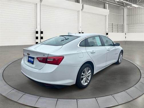 2017 Chevrolet Malibu 1LT
