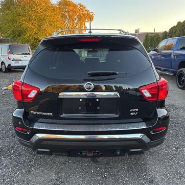 2017 Nissan Pathfinder SV
