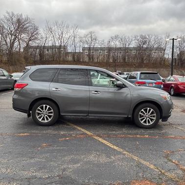 2015 Nissan Pathfinder S