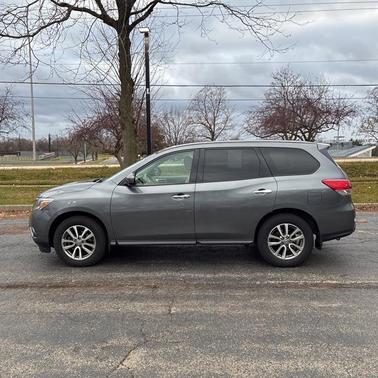 2015 Nissan Pathfinder S