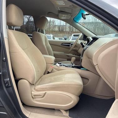 2015 Nissan Pathfinder S