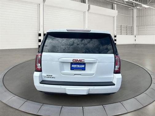 Summit White 2017 GMC Yukon SLT