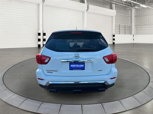 2017 Nissan Pathfinder S