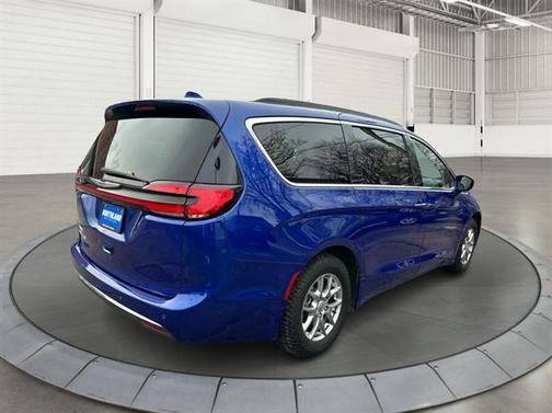 2021 Chrysler Pacifica Touring